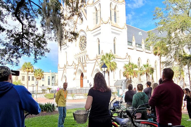 2-Hour Explore Savannah Bike Tour - SCAD buildings and Savannah’s present-day identity