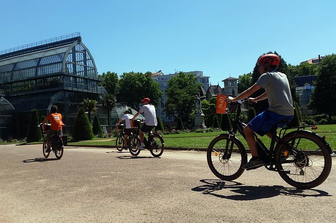 2h - Electric Bike Tour of Lyon with a Local Guide - The Croix Rousse tunnel and Lyon’s changing character