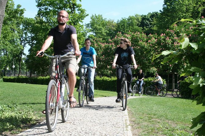 3-Hour Bike Tour of Tiergarten and Berlin's Hidden Places - Clärchens Ballroom and the Scheunenviertel