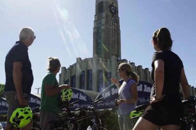 3 Hour Montreal City Bike Tour with Wine or Beer (AM & PM)