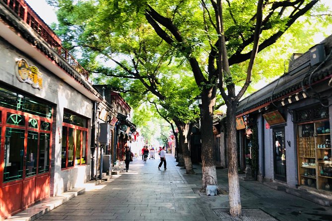 4-Hour Private Beijing Hutong Bike Tour with Dumpling Lunch - Yandai Xie Street and the bridges of Houhai