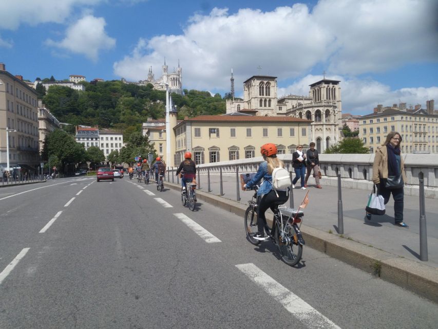 4h Complete Lyon Experience - E-Bike, Tasting & Walk - Why this three-part Lyon tour works