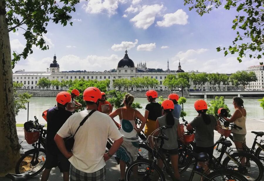 4h Complete Lyon Experience - E-Bike, Tasting & Walk - My call: book it for your first Lyon morning or afternoon