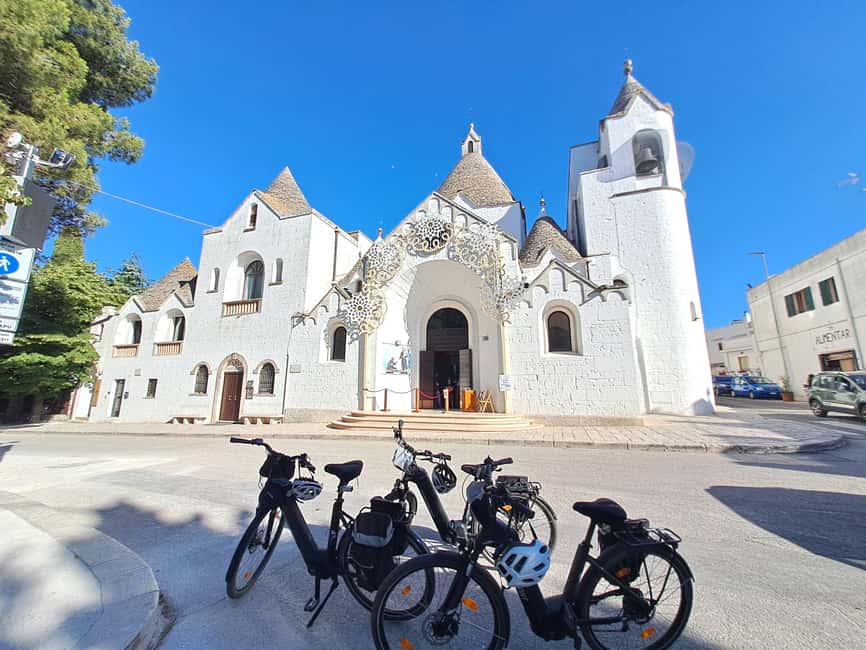 Alberobello: Guided e-bike tour + mill & donkey farm - Inside a traditional family flour mill