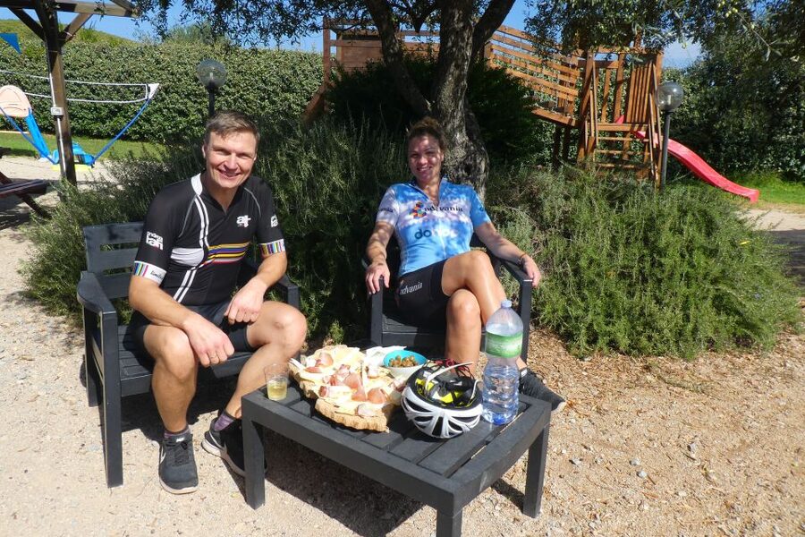 Alghero: Small Beaches E-Bike Tour with Aperitivo - The aperitivo: wine, cheese, and local produce