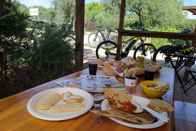 Alghero - Small Beaches Tour by E-bike more aperitif - Why an e-bike works well on the Coral Coast