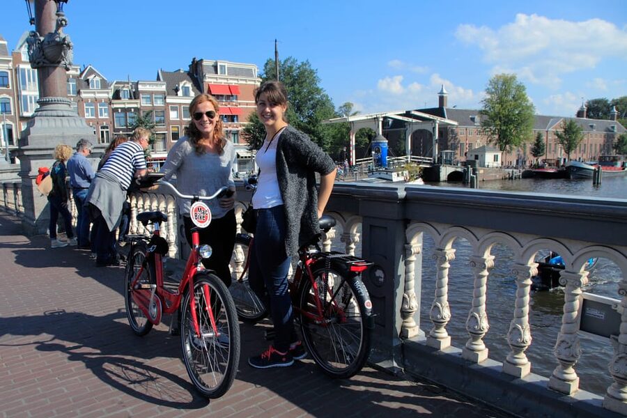 Amsterdam: 1/3-Hour or Full-Day Bike Rental with Lock - Should you book it?