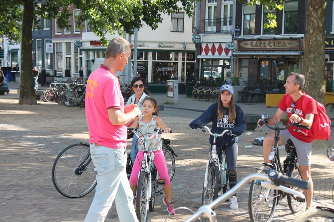 Amsterdam 3 hrs Bike Tour – live guide En/Fr/De/Nl/Sp - The Museum Quarter and Van Gogh Museum