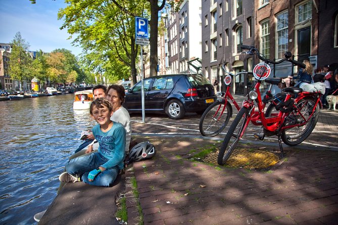 Amsterdam: Bike Rental - Starting Near Rembrandt Square