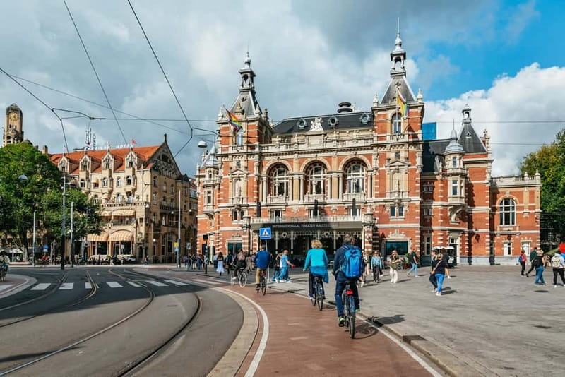 Amsterdam Bike Tour in Small Group + Optional Canal Cruise - What the guides add to the ride