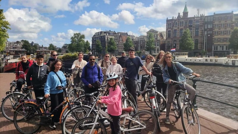 Amsterdam bike tour with a French-speaking guide local! - Who should book this Amsterdam bike tour?