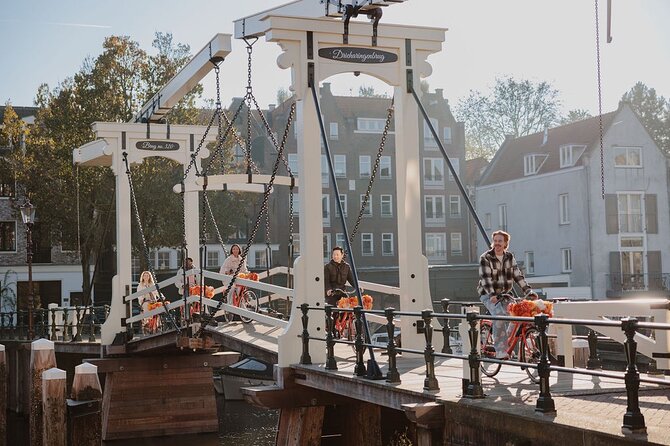Amsterdam City Top Highlights Guided Bike Tour - Why a bicycle is the right way to meet Amsterdam