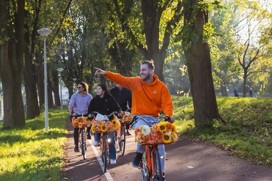 Amsterdam: E-Bike, Cheese, Windmill & Countryside Tour - The farm stop, where cheese is more than a souvenir