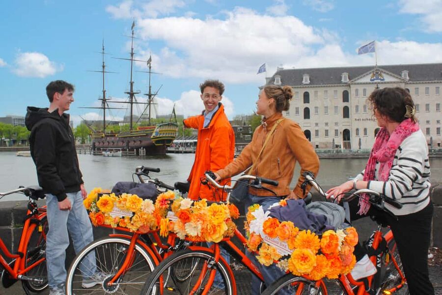 Amsterdam: E-Bike, Cheese, Windmill & Countryside Tour - Who will enjoy this ride most?