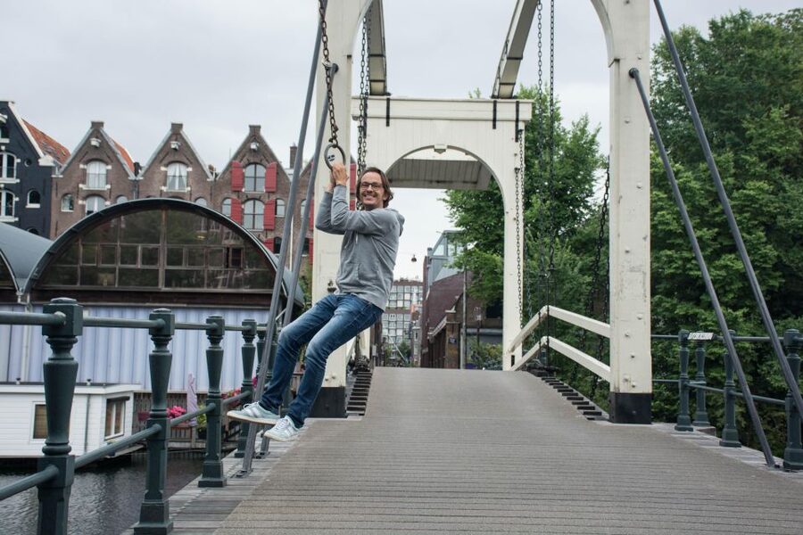 Amsterdam: Explore the City Highlights by Bike - Key points at a glance