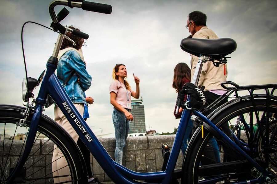 Amsterdam full day tour: Walking, Biking & Cruising - Finish with a one-hour canal cruise