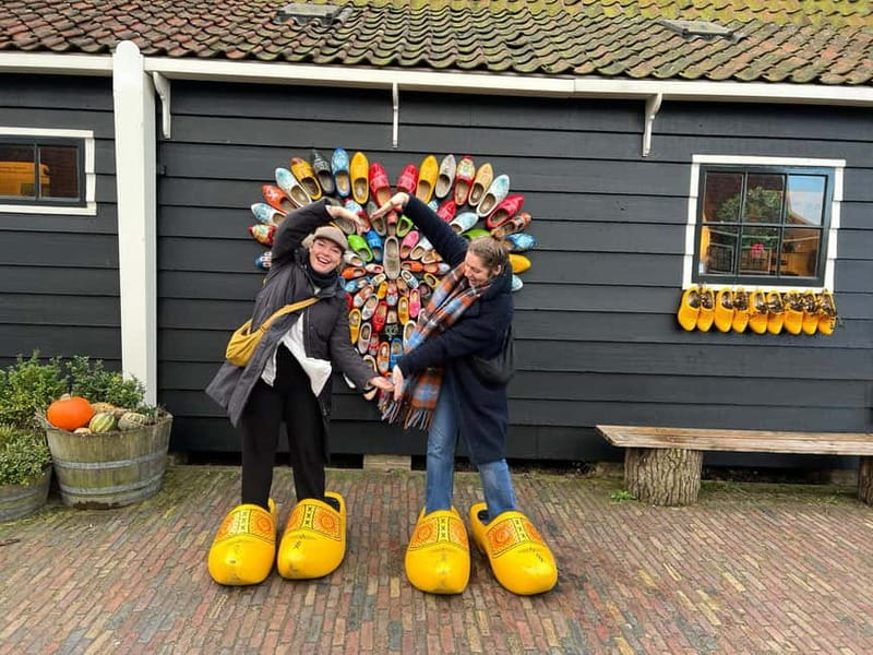 Amsterdam: Leisurely Windmill & Countryside Bike Ride - The final ride back through the polder