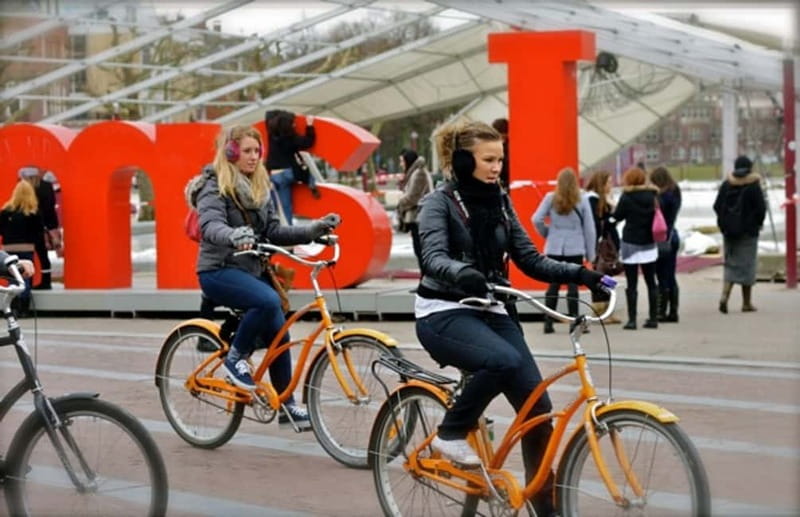 Amsterdam: Private Bike Tour - Riding safely through Amsterdam’s bike lanes