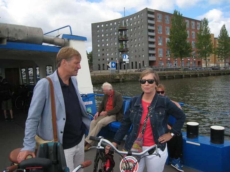 Amsterdam: Private Bike Tour - From industrial port to desirable homes