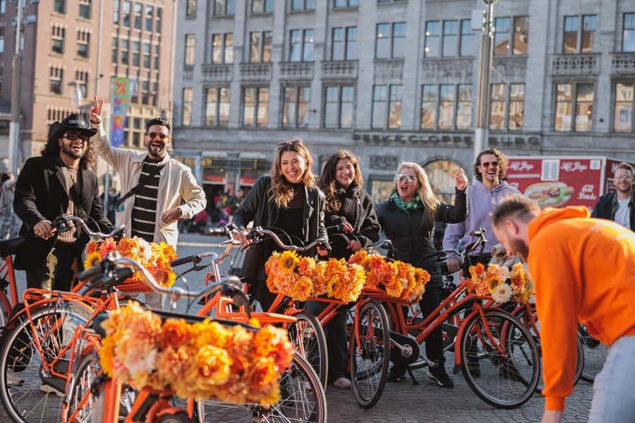 Amsterdam: Top Highlights Guided Bike Tour - How good are the bikes and guides?