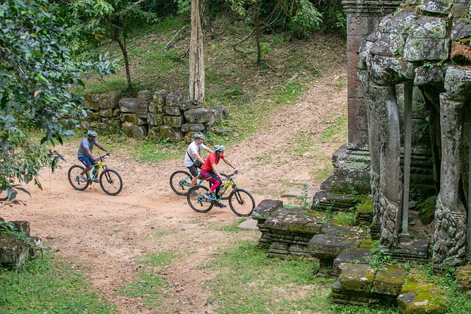 Angkor Sunrise Bike Tour / E-Bike or Tuk Tuk - Who should book it