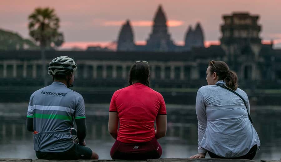 Angkor Wat: Guided Sunrise Bike Tour w/ Breakfast and Lunch - Why the bicycle makes Angkor feel different