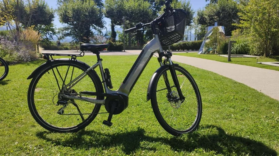 Annecy-le-Vieux, France: Electric and Classic Bike Rentals - Villages, viewpoints, and the value of going slowly