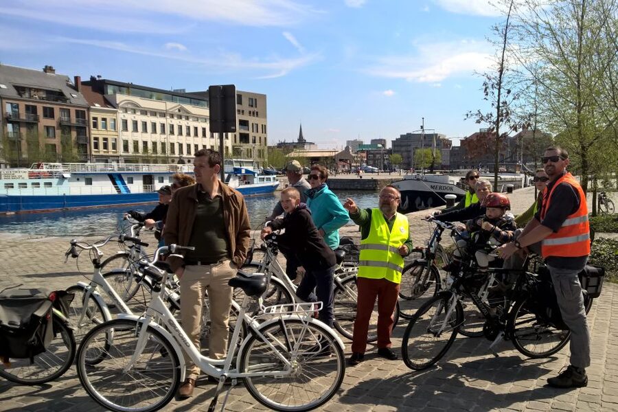 Antwerp: City Highlights Guided Bike Tour - City hall, medieval streets, and Antwerp’s old center