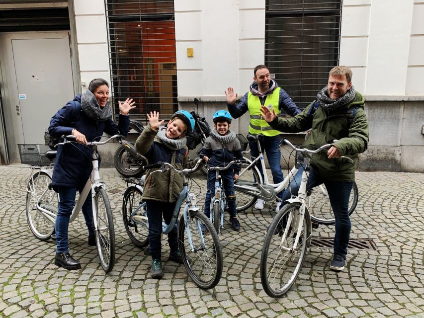 Antwerp: City Highlights Guided Bike Tour - Central station and Antwerp’s grand arrival point