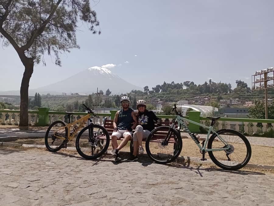 AREQUIPA BIKING CITY TOUR - Chilina Valley brings the first big change of scenery