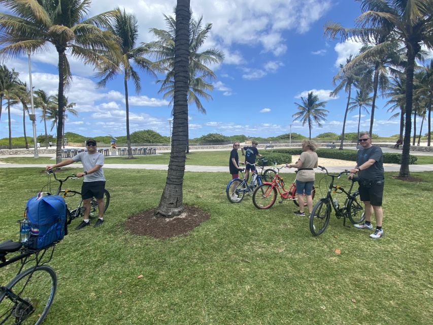 Art Deco, History and Crime Bike Tour with Design Enthusiast - What the $79 price includes