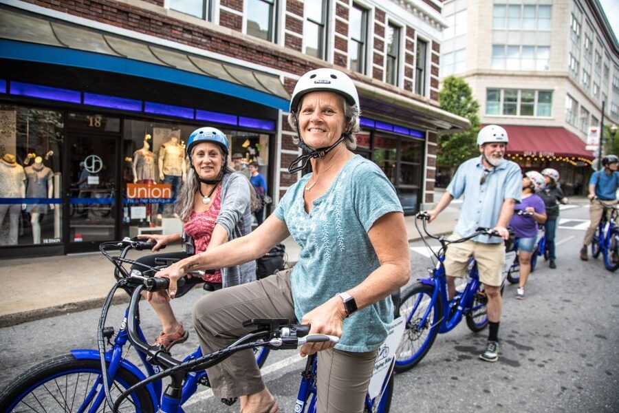 Asheville: Downtown E-Bike Tour - Starting among Montford’s historic homes