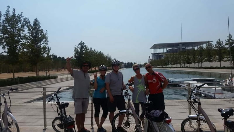 Athens: Electric Bike Seaside Tour with Guide - From central Athens to the sea by electric bike