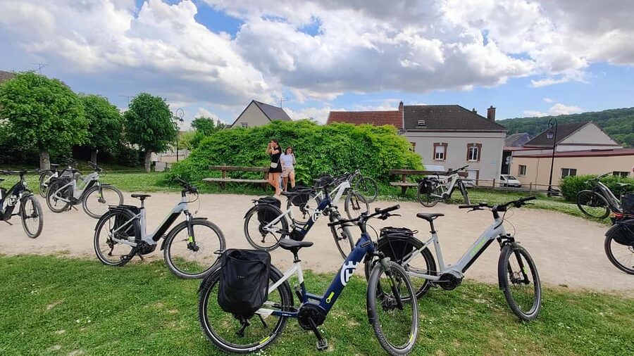 Au départ de REIMS : Ebike tour with a local guide ! - Why this ride gives Champagne more meaning