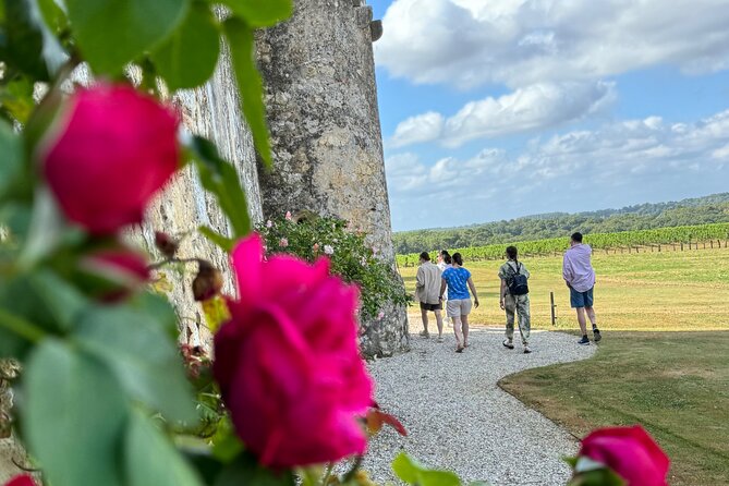 Backcountry E-Bike Adventure from Bordeaux: Wine Tasting & Lunch - Place de la Bourse and the Garonne