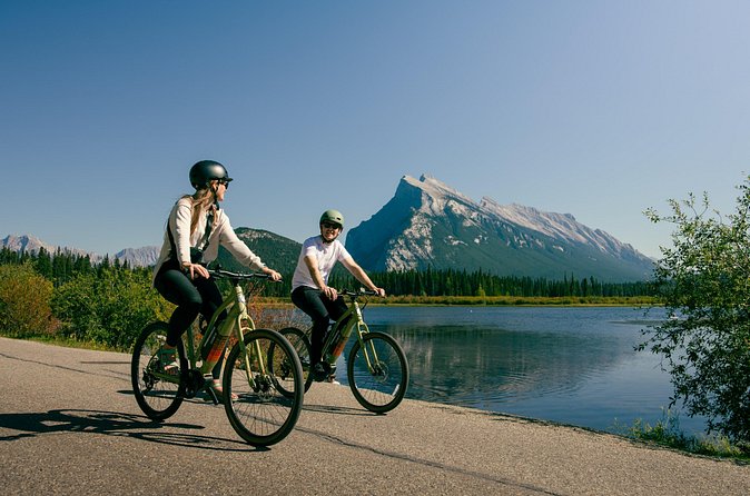 Banff Nature E-bike Tour - A calm loop near Banff Springs Golf Course