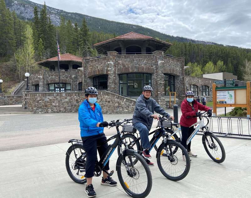 Banff Townsite: E-Bike Explorer - Surprise Corner offers a classic Banff view