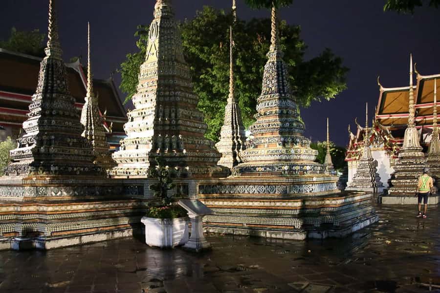 Bangkok at Sunset 5-Hour Bike Tour - Wat Rakhang, the ferry, and Sanam Luang