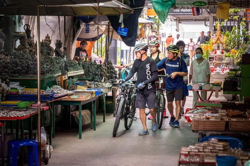 Bangkok: Backstreets and Historic Temples Bike Tour - Key points at a glance