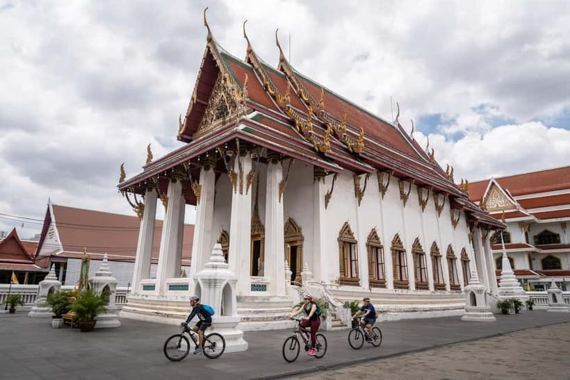 Bangkok: Backstreets and Historic Temples Bike Tour - Crossing Rama VIII Bridge
