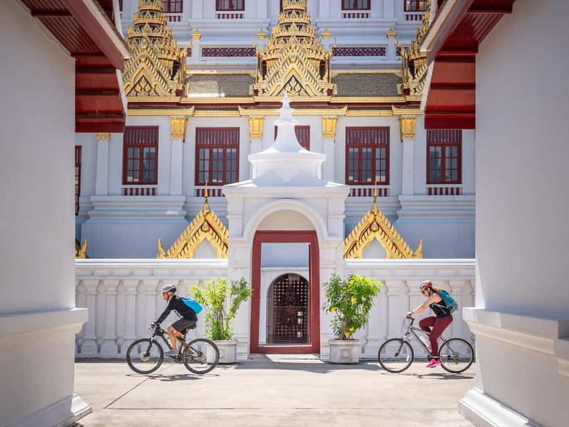 Bangkok: Backstreets and Historic Temples Bike Tour - From Khaosan Road to the quiet lanes