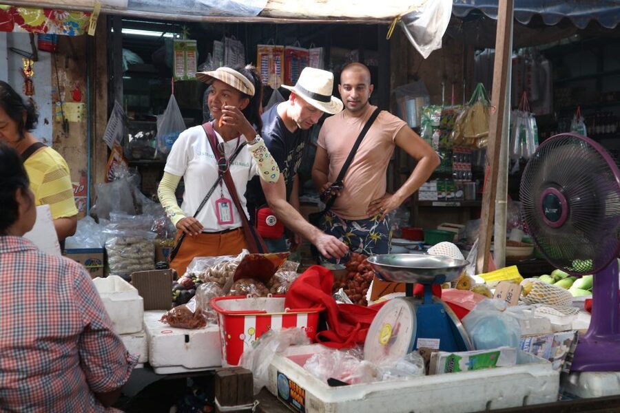 Bangkok: Bike and Canal Boat Tour with Lunch - Why Thonburi is the right side of Bangkok for this ride