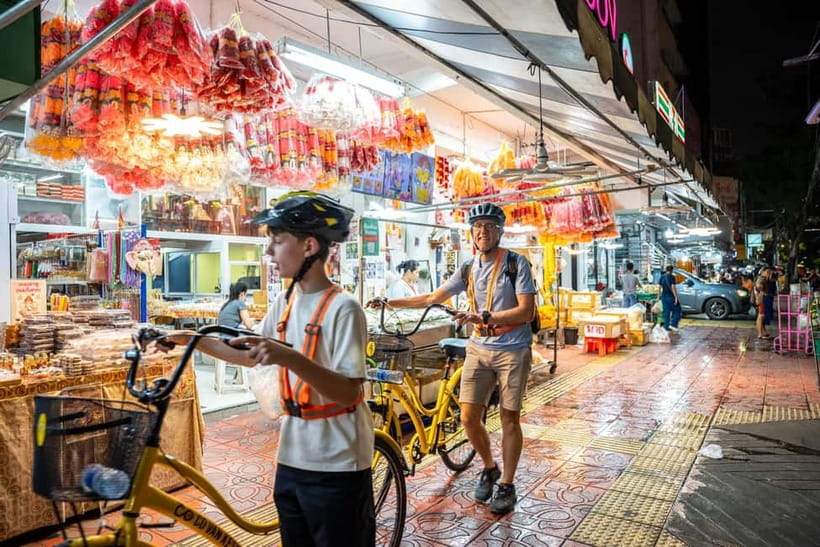Bangkok by Night Cycling Tour with Street-food Meal - Why Bangkok is better on two wheels after sunset