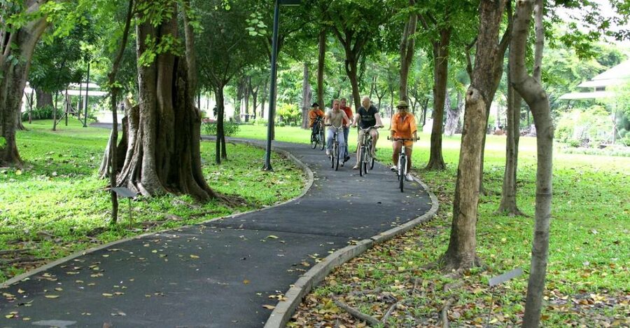 Bangkok: City Culture half-day Bike Tour - Key points at a glance