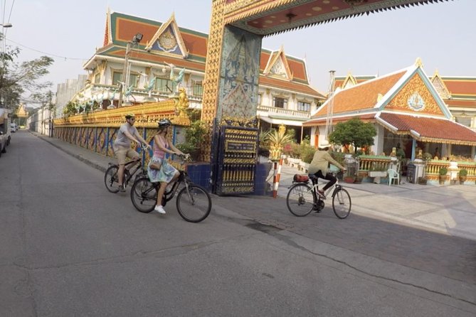Bangkok City Culture Tour by Bike - Why a bicycle works so well in Bangkok