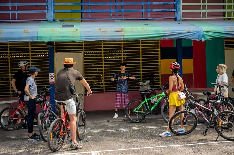 Bangkok: Must-Try Hidden Bike & Food Experience - Pedaling through the traditional village