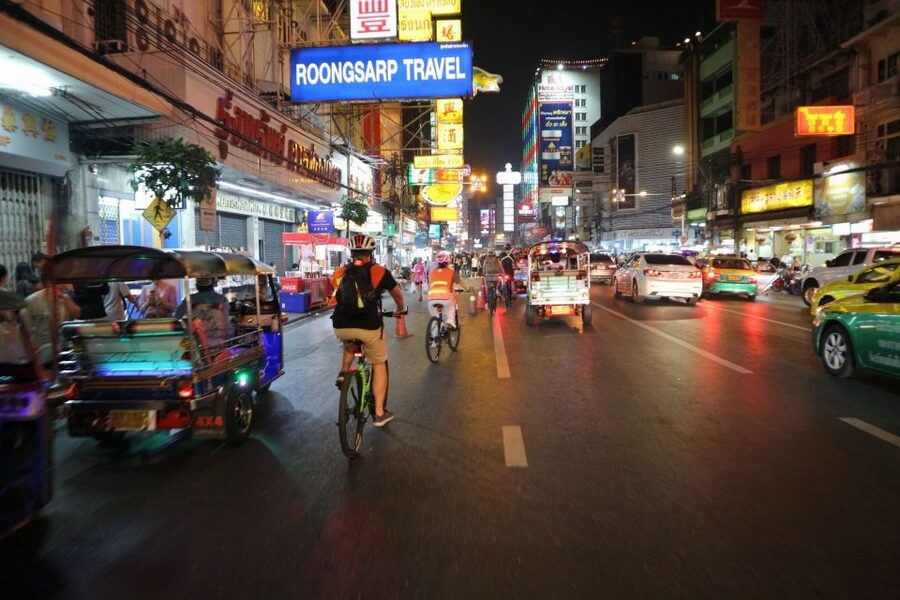 Bangkok: Night Bike Ride and Dinner at a Local Restaurant - How hard is the cycling?
