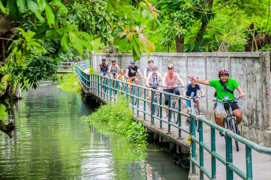 Bangkok’s Past with Local Taste Tour by Bike and Boat - Is $69 good value?