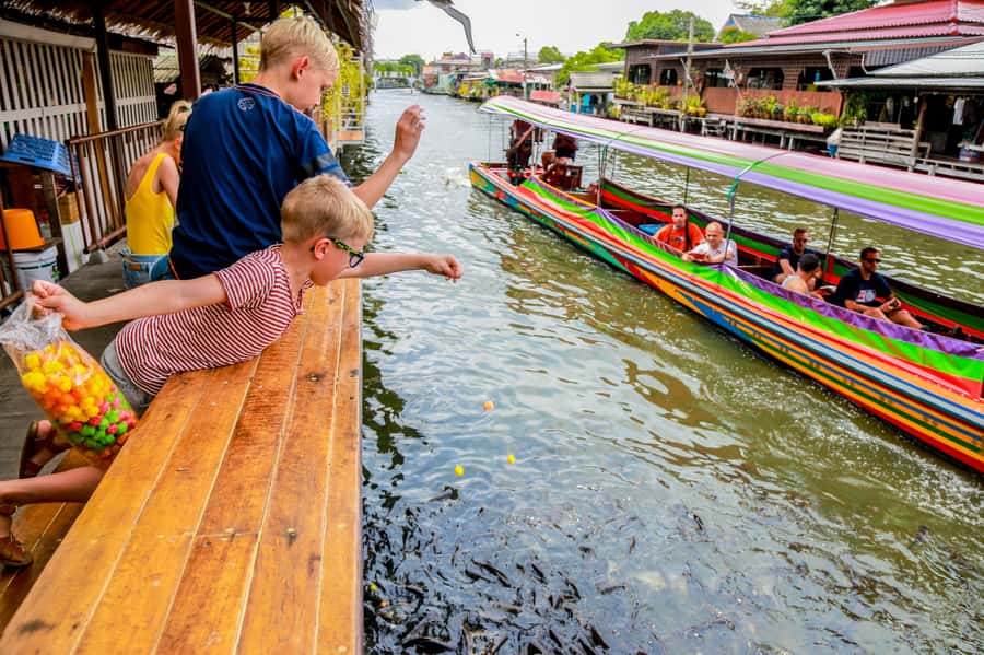 Bangkok’s Past with Local Taste Tour by Bike and Boat - Starting near Sam Yot at 9:00 am