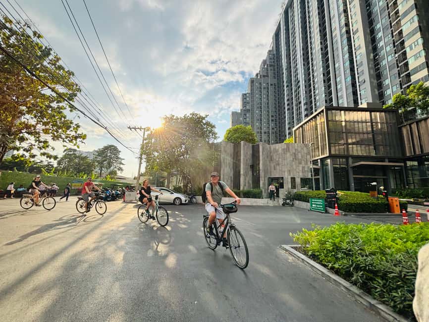 Bangkok: Temples, Canals & Local Life Bike Tour - Timing, heat, and rain